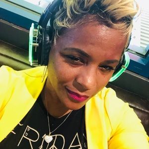 Meet your Posher, Charity